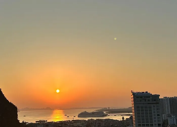 Ho 1 Phong Ngu - Mono In Centre- Times Garden Apartment Ha Long